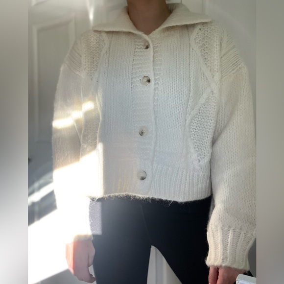 Cream Colored Knit Cardigan - Picture 4 of 5